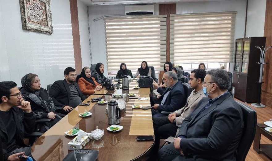 برگزاری جلسه با مسئولین فنی درمانگاه‌های سطح شهر